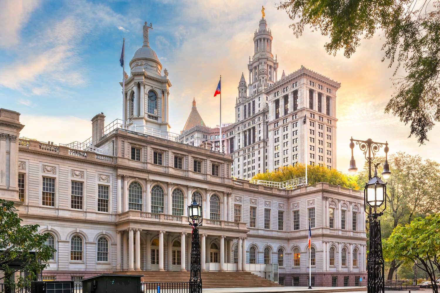 A photo of NYC's City Hall