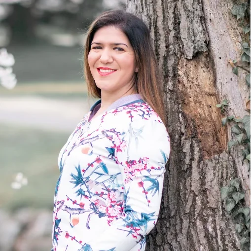 Lauren Maffeo's headshot.