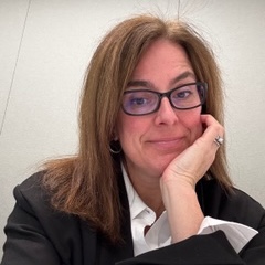 Hilary Ware's headshot.