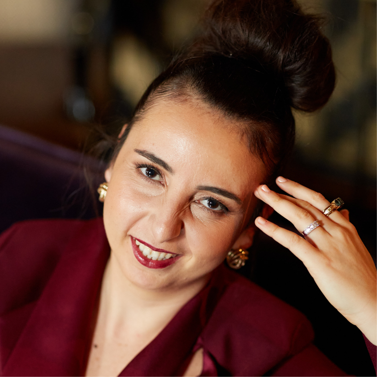 Duygu Altinok headshot
